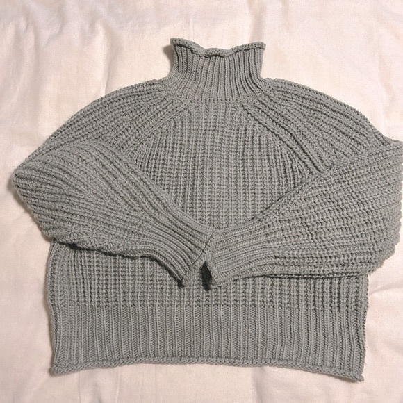 H&M Chunky Mock Neck Grey Knit Sweater Oversized NWOT - Picture 2 of 4